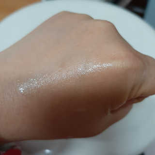 La Theorie Hydrating Ingredients | 하이드레이팅 인그레이디언츠 — 4점을 준 리뷰어가 2020년 5월 올린 사용 사진