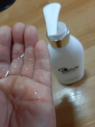 예민한 피부를 위한 코코몰리 All in one 자연유래 샴푸 — 5점을 준 리뷰어가 2020년 7월 올린 사용 사진
