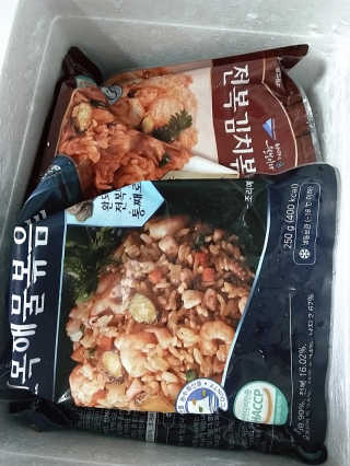 바다는다웰빙이다 전복해물볶음밥/전복김치볶음밥 250g-4봉지 — 5점을 준 리뷰어가 2020년 8월 올린 사용 사진