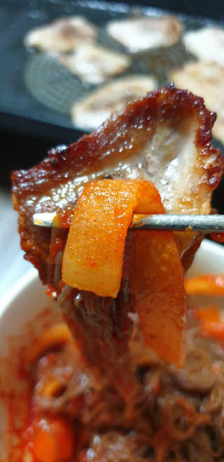 [해주냉면] 신천맛집 매운 비빔냉면 2인분 + 무절임 — 4점을 준 리뷰어가 2020년 5월 올린 사용 사진
