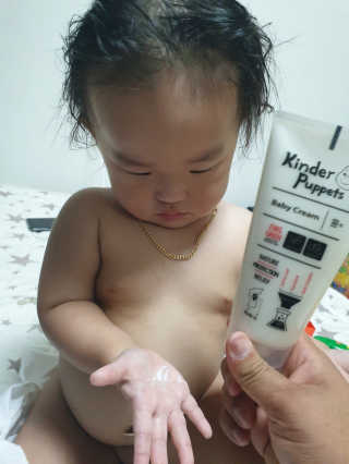 킨더퍼페츠 베이비크림 180ml — 3점을 준 리뷰어가 2020년 9월 올린 사용 사진