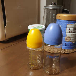 유비맘 PPSU 젖병 노꼭지_200ml_컬러 랜덤 발송 — 5점을 준 리뷰어가 2020년 9월 올린 사용 사진