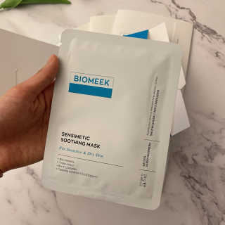 바이오믹 BIOMEEK SENSIMETIC SOOTHING MASK.S — 5점을 준 리뷰어가 2020년 6월 올린 사용 사진