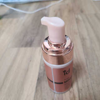 아이디플라코스메틱 아이디 브이로직 마이너스 필링 토너 110ml — 5점을 준 리뷰어가 2022년 1월 올린 사용 사진
