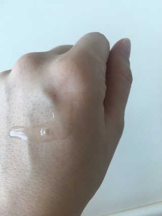 [스킨큐어] 산다화 비타민C 화이트닝 에센스 30ml — 5점을 준 리뷰어가 2020년 4월 올린 사용 사진