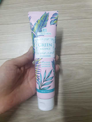 포레스트힐 SS 그린 밸런스 클렌져 100ml + 헤어밴드 — 5점을 준 리뷰어가 2020년 4월 올린 사용 사진