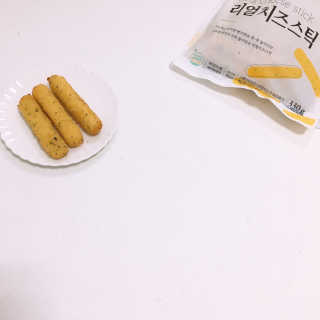 가치식탁 리얼치즈스틱, 리얼크림치즈볼 — 5점을 준 리뷰어가 2020년 6월 올린 사용 사진