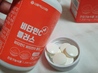 서울약사신협_비타민C플러스_1,200mg x 60정 — 5점을 준 리뷰어가 2020년 11월 올린 사용 사진