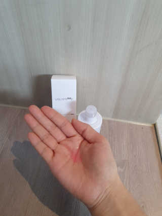 어글리프루프 에센스 스탑디어글리 레드모먼트 에센스 120ml — 4점을 준 리뷰어가 2020년 11월 올린 사용 사진