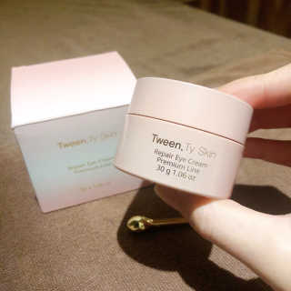 Tween.Ty Skin 트웬티스킨 리페어 아이크림 프리미엄 라인 — 5점을 준 리뷰어가 2020년 10월 올린 사용 사진