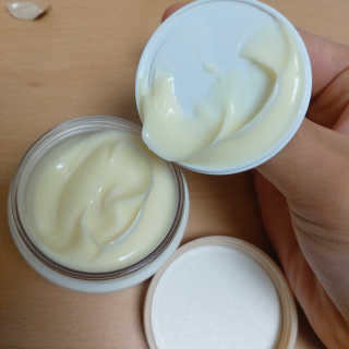 어글리프루프 크림 바이어글리 하이드레이션 샤워 50ml — 4점을 준 리뷰어가 2020년 12월 올린 사용 사진
