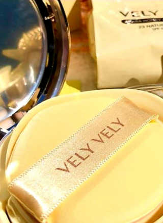 VELY VELY 아우라 허니 글로우 쿠션 — 4점을 준 리뷰어가 2020년 4월 올린 사용 사진