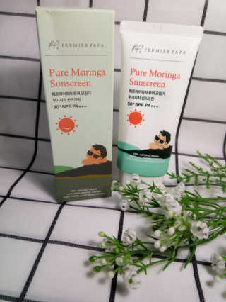 fermierpapa 모 링가 무기질 차 에센스 자외선 차단제 SPF50 + PA +++ 50g — 5점을 준 리뷰어가 2020년 12월 올린 사용 사진