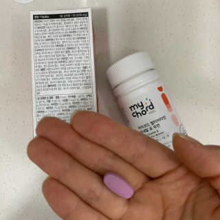 JW중외제약 마이코드 멀티비타민미네랄 포 우먼 — 5점을 준 리뷰어가 2020년 8월 올린 사용 사진