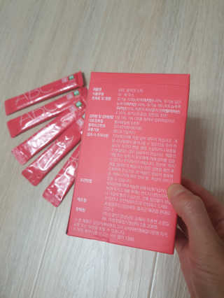 이너뷰티템, 니몸내몸 ABC 콜라겐 젤리스틱 14포 — 5점을 준 리뷰어가 2020년 11월 올린 사용 사진