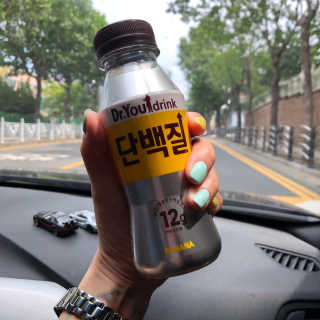 닥터유드링크 단백질 초코맛 and 바나나맛 — 5점을 준 리뷰어가 2020년 8월 올린 사용 사진