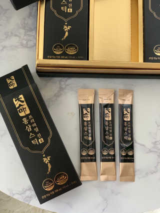 헬스업_천명진프리미엄홍삼스틱_10ml x 30포 — 5점을 준 리뷰어가 2020년 11월 올린 사용 사진