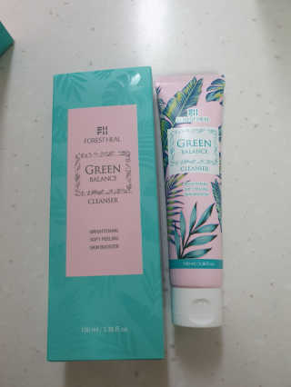 포레스트힐 SS 그린 밸런스 클렌져 100ml + 헤어밴드 — 5점을 준 리뷰어가 2020년 4월 올린 사용 사진
