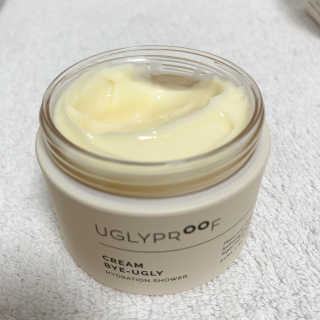 어글리프루프 크림 바이어글리 하이드레이션 샤워 50ml — 5점을 준 리뷰어가 2020년 11월 올린 사용 사진