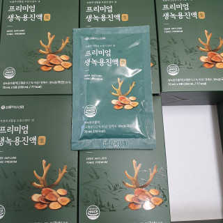 서울약사신협 약사신협_생녹용 진액_70ml x 30포 — 5점을 준 리뷰어가 2020년 10월 올린 사용 사진