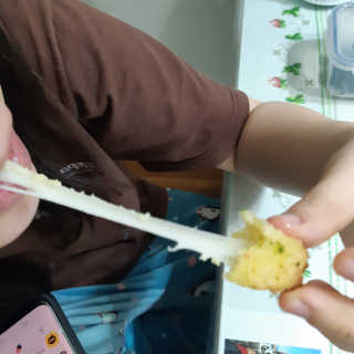 가치식탁 리얼치즈스틱, 리얼크림치즈볼 — 5점을 준 리뷰어가 2020년 5월 올린 사용 사진
