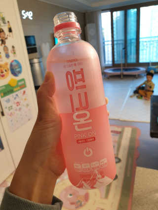 [활력충전 이온음료] 히말라야 핑크솔트를 담은 핑크온 — 5점을 준 리뷰어가 2020년 9월 올린 사용 사진
