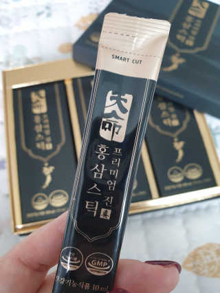 헬스업_천명진프리미엄홍삼스틱_10ml x 30포 — 5점을 준 리뷰어가 2020년 10월 올린 사용 사진