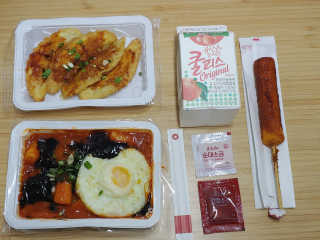 죠스떡볶이 [죠스푸드] 짜빠떡볶이+떡또그+범벅만두 신메뉴 3종 — 5점을 준 리뷰어가 2020년 5월 올린 사용 사진
