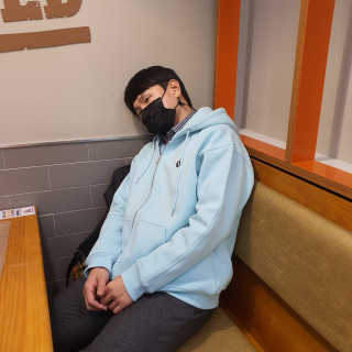 브랜디드라이프스타일코리아 행텐 헤리티지 후드집업 — 5점을 준 리뷰어가 2020년 11월 올린 사용 사진