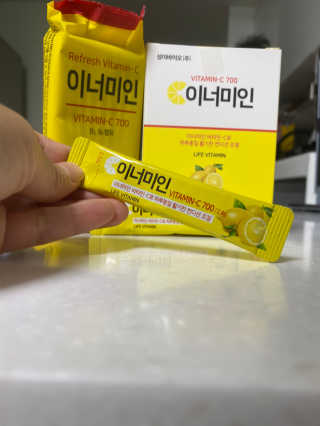 이너미인 VITAMIN-C 700 — 5점을 준 리뷰어가 2020년 8월 올린 사용 사진