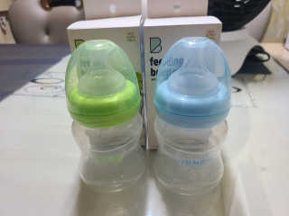 유비맘 신생아젖병 120ml 트리플팩_ 젖꼭지 포함 — 5점을 준 리뷰어가 2020년 8월 올린 사용 사진