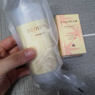바디빔 비타민 샤워필터 망고피치향 — 5점을 준 리뷰어가 2020년 8월 올린 사용 사진