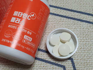 서울약사신협_비타민C플러스_1,200mg x 60정 — 5점을 준 리뷰어가 2020년 11월 올린 사용 사진