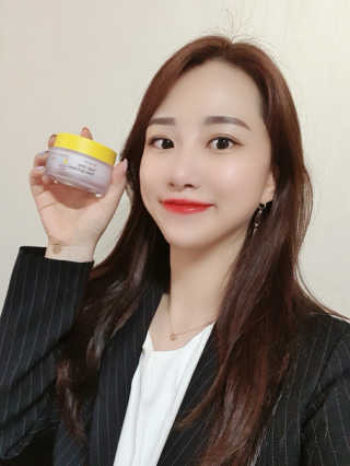 리더스코스메틱 리더스 하이 자임 톤업 크림 — 5점을 준 리뷰어가 2020년 5월 올린 사용 사진