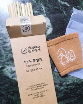 클로에코 친환경 풀빨대와 폐플라스틱 컵홀더 — 5점을 준 리뷰어가 2020년 8월 올린 사용 사진