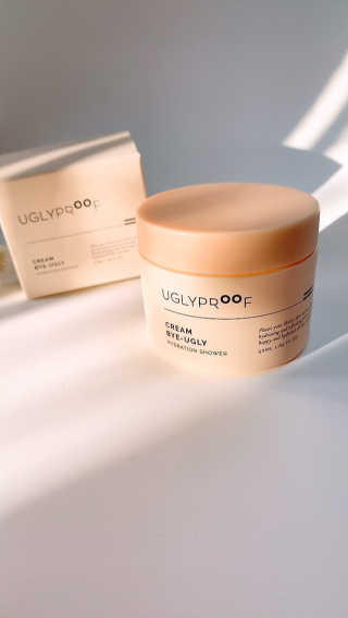 어글리프루프 크림 바이어글리 하이드레이션 샤워 50ml — 5점을 준 리뷰어가 2020년 11월 올린 사용 사진