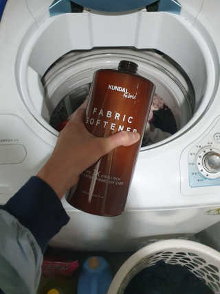 쿤달 시그니처 3배 초고농축 섬유유연제 1580ml — 5점을 준 리뷰어가 2020년 10월 올린 사용 사진