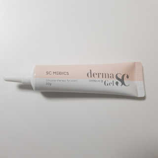 derma SC-Gel 더마에스씨 겔 20g — 5점을 준 리뷰어가 2020년 4월 올린 사용 사진