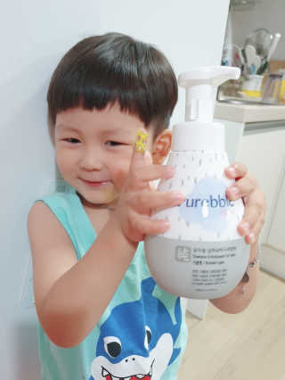 Purebble [퓨어블] 베이비 샴푸/바디워시 500ml — 5점을 준 리뷰어가 2020년 7월 올린 사용 사진