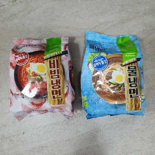[풀무원] 끝까지 쫄깃한 면발, 풀무원 물냉면 비빔냉면 — 4점을 준 리뷰어가 2020년 5월 올린 사용 사진
