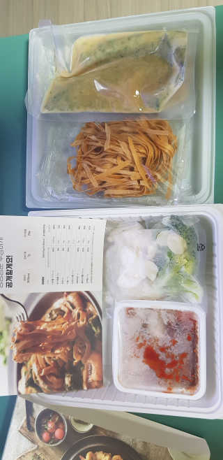 닥터키친 두유투움바파스타를 빼당빼당 — 4점을 준 리뷰어가 2020년 4월 올린 사용 사진