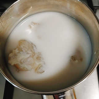 한촌몰 설렁탕집 가마솥 도가니탕 350g x 2팩 — 5점을 준 리뷰어가 2020년 7월 올린 사용 사진