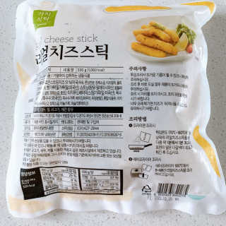 가치식탁 리얼치즈스틱, 리얼크림치즈볼 — 5점을 준 리뷰어가 2020년 7월 올린 사용 사진