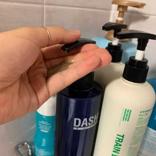 다슈코리아 다슈 데일리 단백질 한방 두피 골드 샴푸 500ml — 5점을 준 리뷰어가 2020년 4월 올린 사용 사진