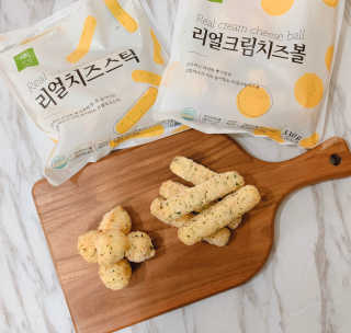 가치식탁 리얼치즈스틱, 리얼크림치즈볼 — 4.5점을 준 리뷰어가 2020년 5월 올린 사용 사진