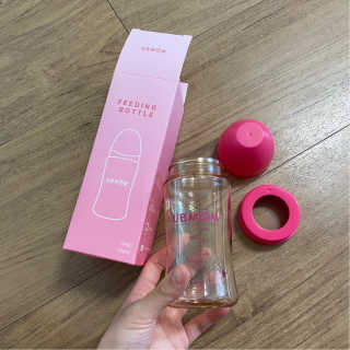 유비맘 PPSU 젖병 노꼭지_260ml_컬러 랜덤 발송 — 5점을 준 리뷰어가 2020년 6월 올린 사용 사진