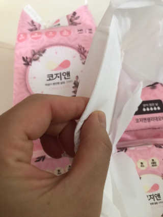 코지앤 생리대 체험 패키지 — 3점을 준 리뷰어가 2020년 10월 올린 사용 사진