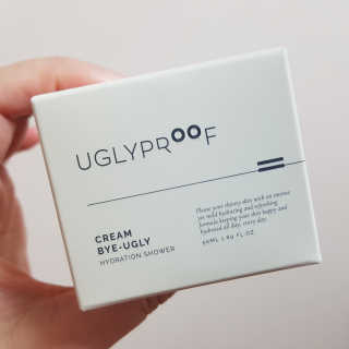 어글리프루프 크림 바이어글리 하이드레이션 샤워 50ml — 5점을 준 리뷰어가 2020년 12월 올린 사용 사진