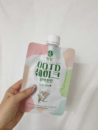 [꾸콤] 참참 OOTD쉐이크 담백한 일주일세트 50g x 5 — 5점을 준 리뷰어가 2020년 11월 올린 사용 사진