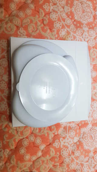 유비맘 캐릭터 실리콘 흡착 식판_색상 랜덤발송 — 5점을 준 리뷰어가 2020년 4월 올린 사용 사진